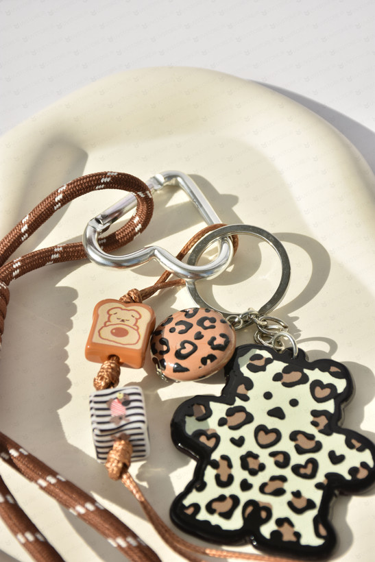 آویز کیف چارم بگ خرس پلنگی رزینی