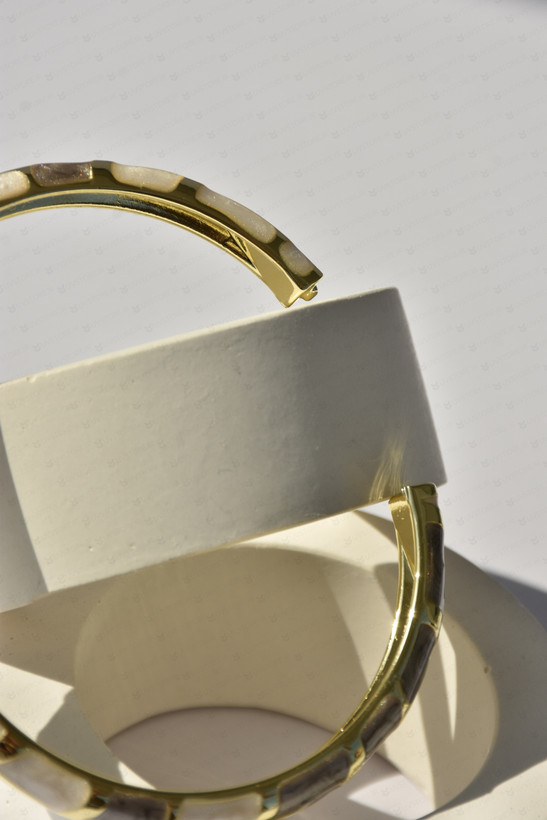 دستبند بنگل زنانه مینا کاری مسی رنگ ثابت فری سایز