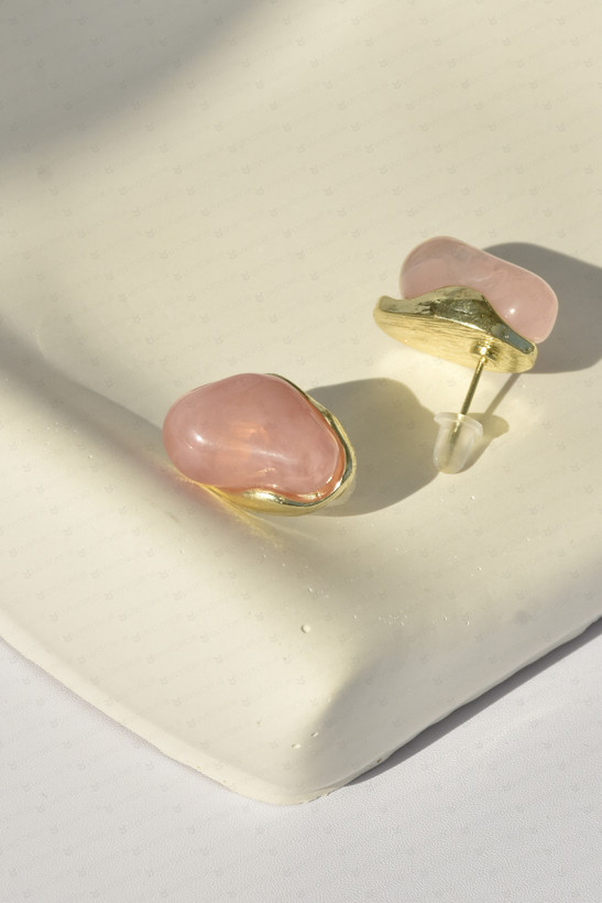 گوشواره میخی سنگ کهربا دفرمه رزگلد