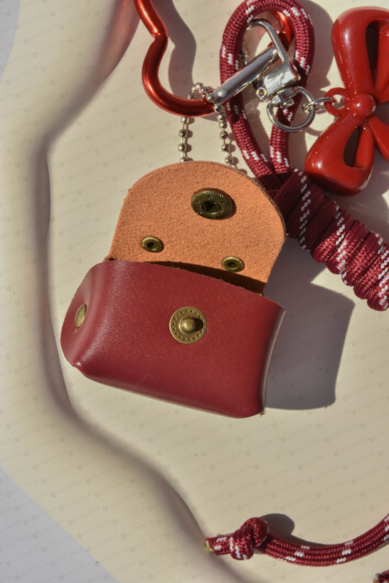 آویز کیف چارم بگ چری کیف زنانه و پاپیون